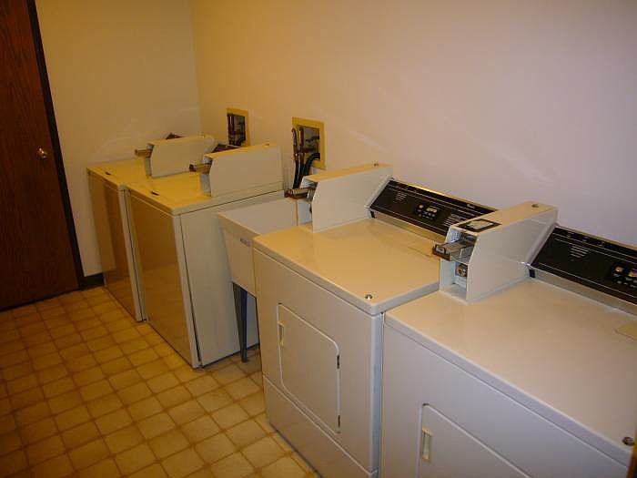 2nd image of 332 West Broadway