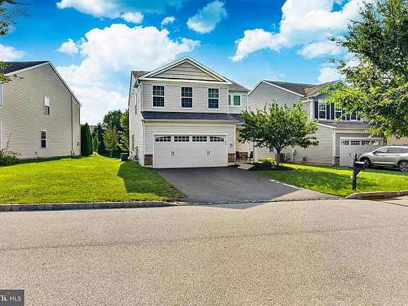 2nd image of 552 Prizer Ct