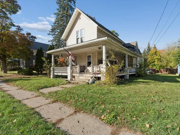 1408 W Main St, Owosso, MI 48867