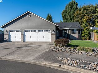 21917 NE Lake Ct, Fairview, OR 97024