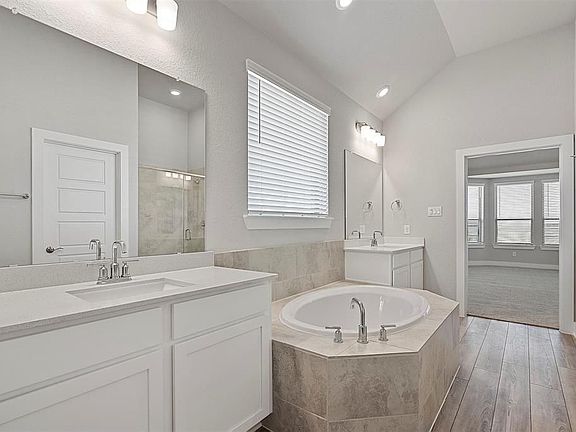 3rd image of 8439 Oceanmist Cove Dr