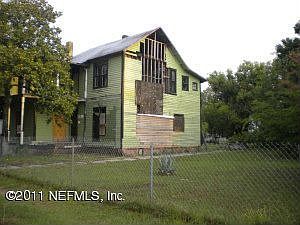 2nd image of 115 E 3rd St