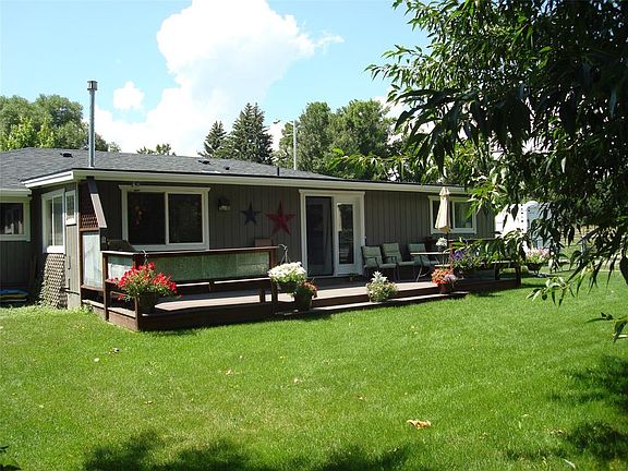 2nd image of 216 Ash Ln