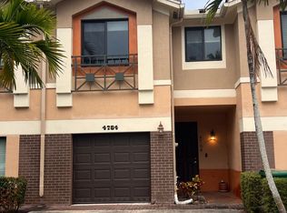 4764 E Station Sq, Fort Lauderdale, FL 33314