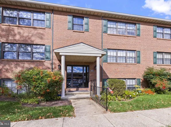 10 Choate Ct #10E, Towson, MD 21204