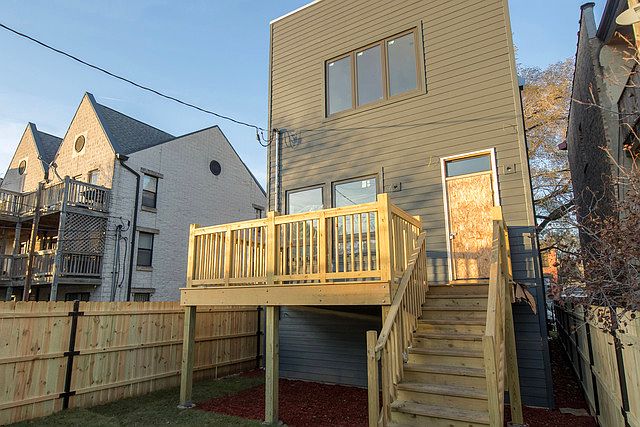 2nd image of 627 E Bowen Ave