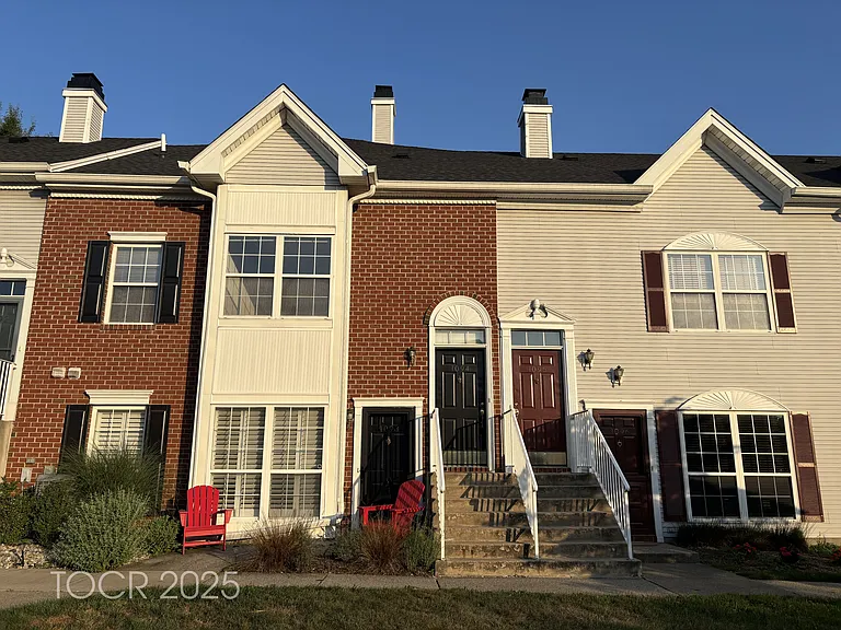1094 Coventry Way — Photo 1