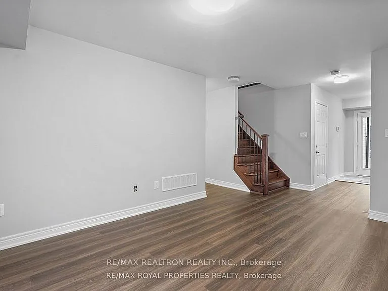 1357 Gull Cross — Photo 7