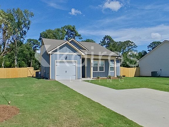 2nd image of 130 Silver Maple Ct