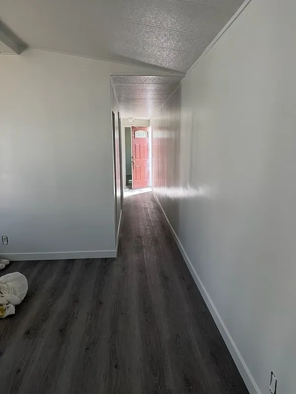 2 bed, $950 — Photo 1