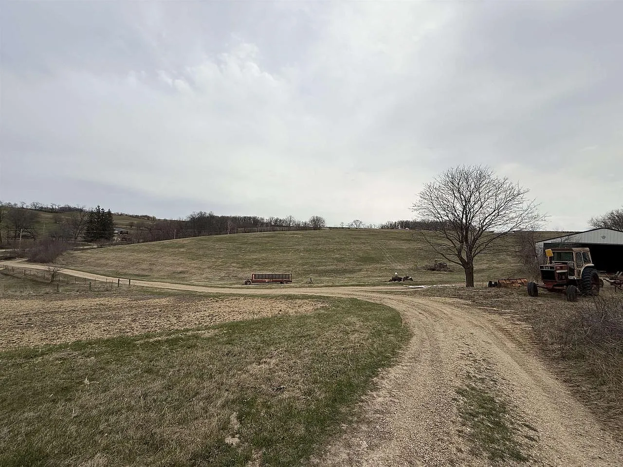 N6985 Holstein Prairie Road photo 1