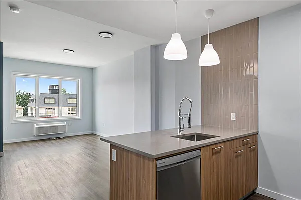 Rented by Elmekies Equities | media 21