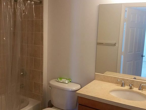 3rd image of 1723 SE 2nd Ave #P004
