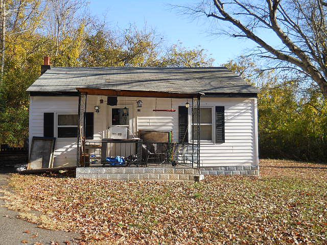 1st image of 248 Harmon Hill Rd