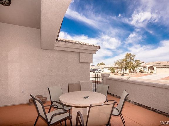 5th image of 2052 E Desert Lakes Dr