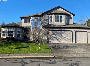 1015 E Heritage Loop, La Center, WA