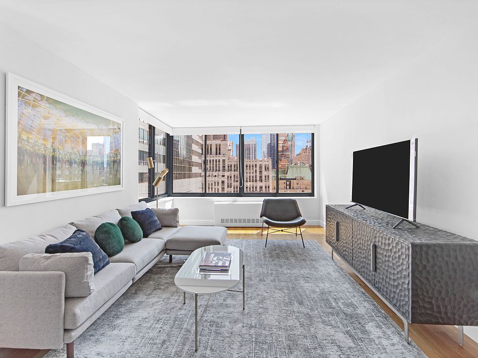 1st image of 235 W 48th St APT 21C