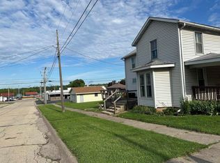 801 N 3rd St, Savanna, IL 61074