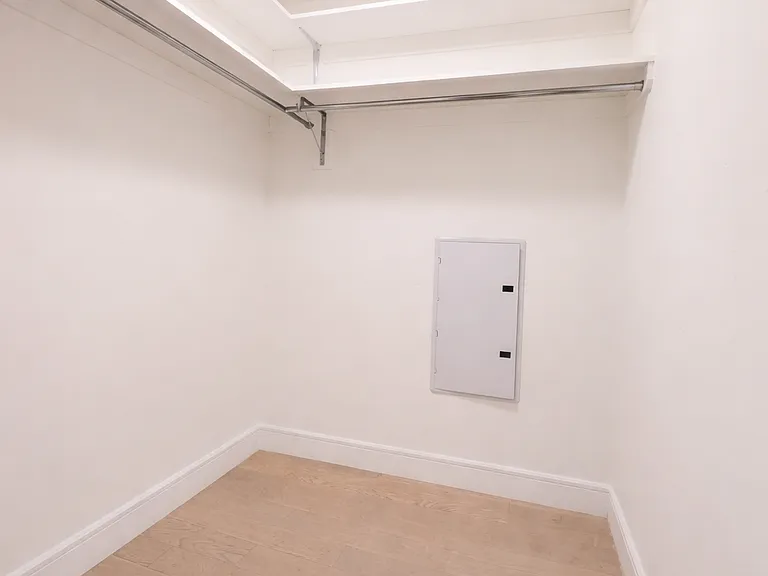 1399 Park Ave #6G — Photo 6