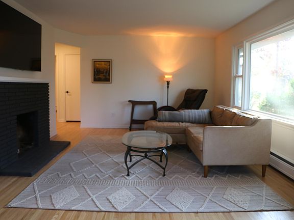 4th image of 5260 Twin Lake Blvd E