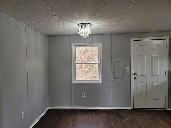 5th image of 2083 Jefferson Davis Hwy