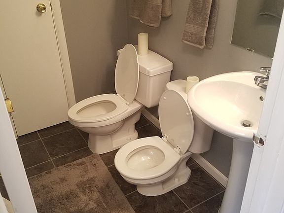 5th image of 3450 W 73rd Pl