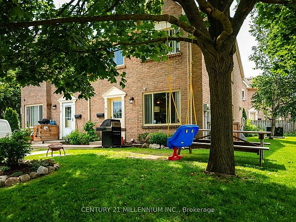 2nd image of 6 Cedar Dr Unit 1
