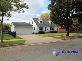 1461 Kent St, Saint Paul, MN 55117