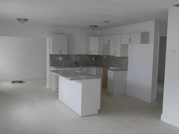3rd image of 20932 NW 34th Ct