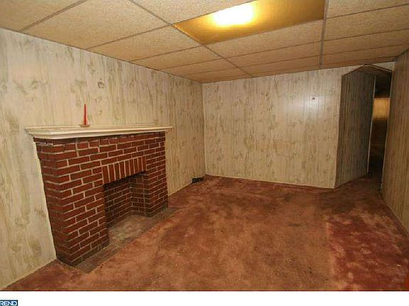 4th image of 854 Corinthian Ave