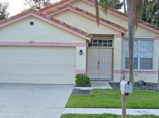 661 Lake Wellington Dr, Wellington, FL 33414