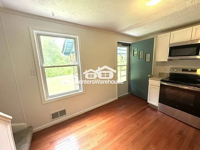3856 New Cut Rd — Photo 10