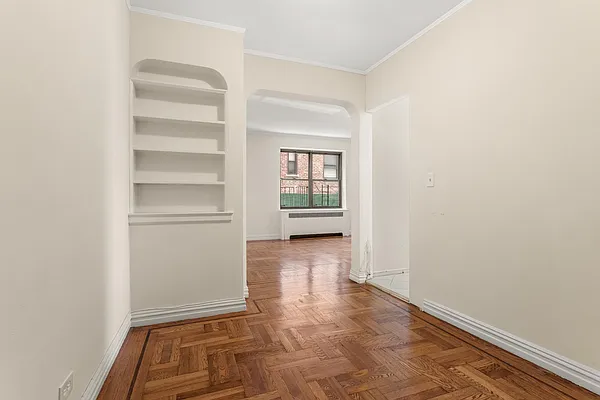 Rented by Compass | media 14