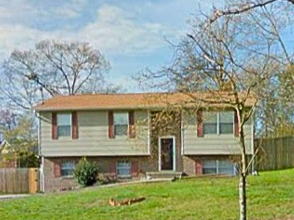 1st image of 1620 Woodlawn St SE