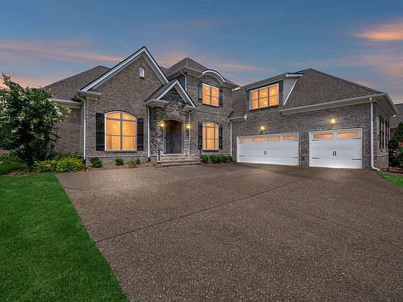 2nd image of 2124 Sugar Mill Dr
