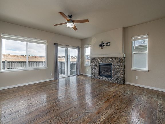 Spectacular Bid-Living Room_05242022