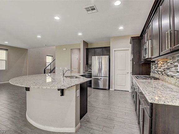 5th image of 8605 Sparrow Desert Ave