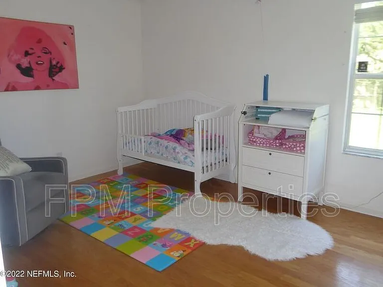 625 11th Ave S — Photo 14