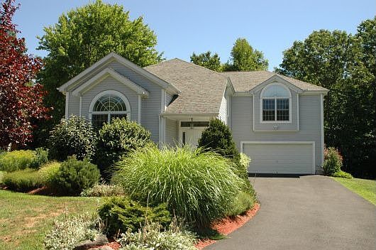 SPECTACULAR COLONIAL