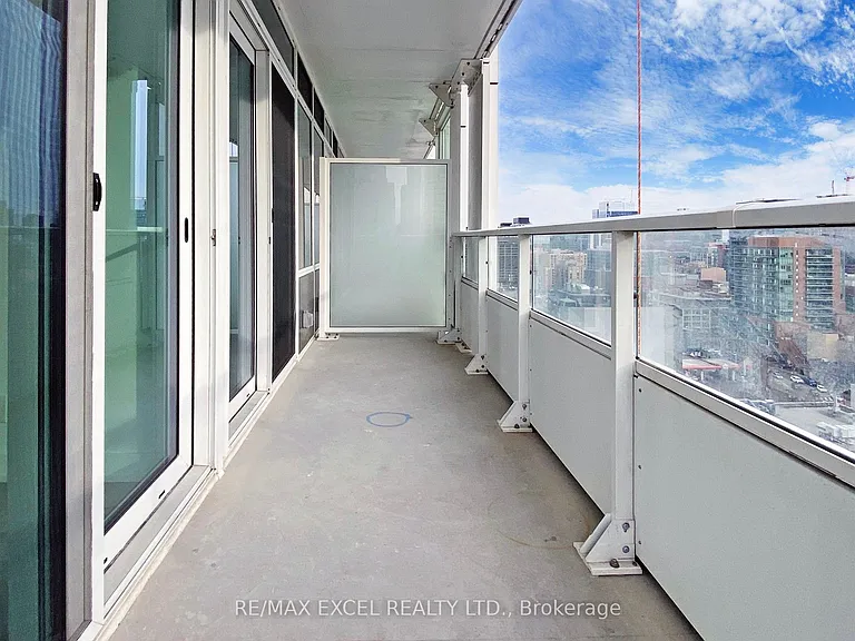 88 Queen St E #1710 — Photo 35