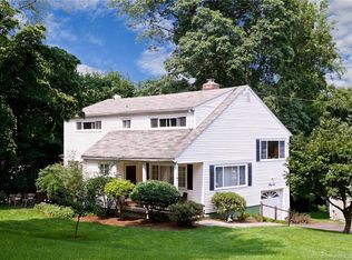 36 Esquire Rd, Norwalk, CT 06851
