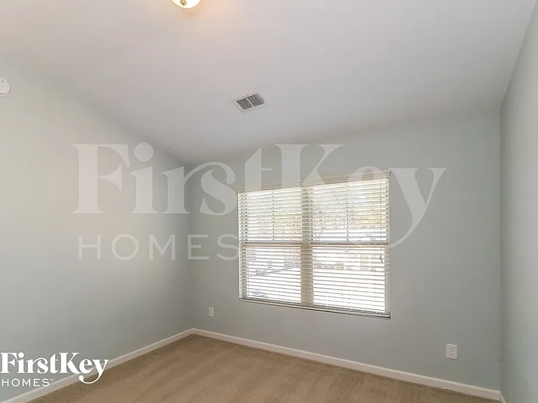 111 Westridge Cir — Photo 12