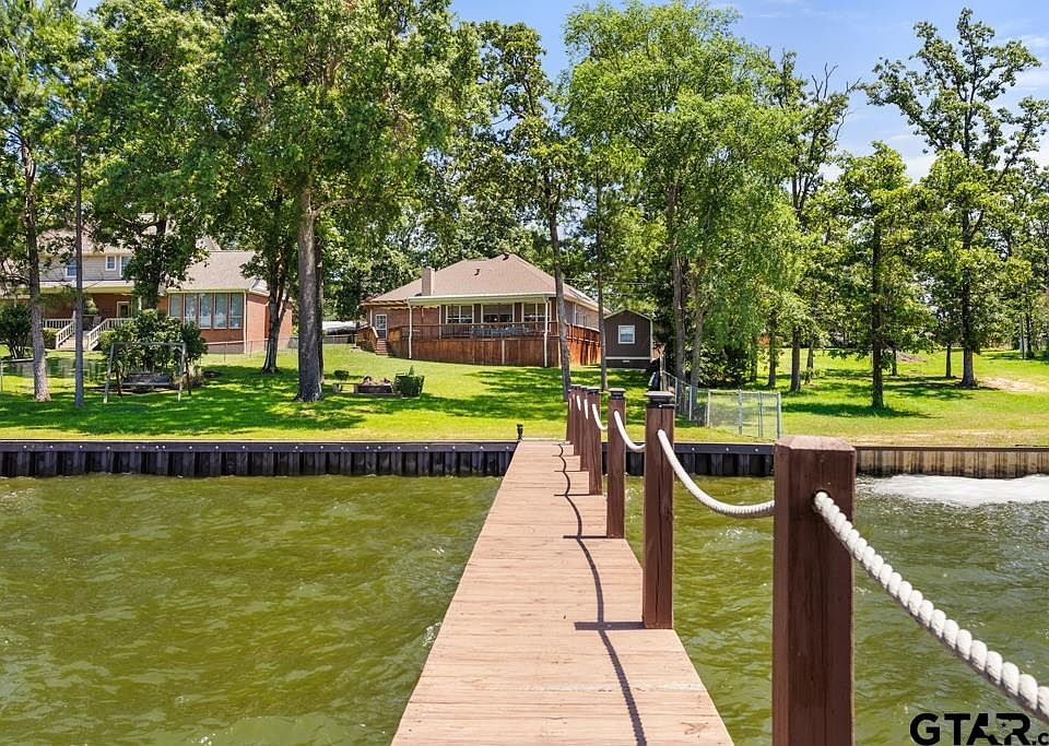 1st image of 3522 S Island Dr