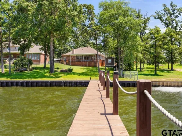 3522 S Island Dr, Chandler, TX 75758