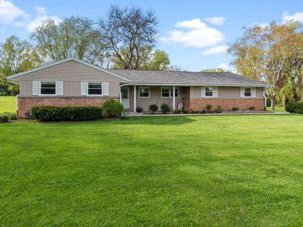 11625 North Vega AVENUE, Mequon, WI 53097