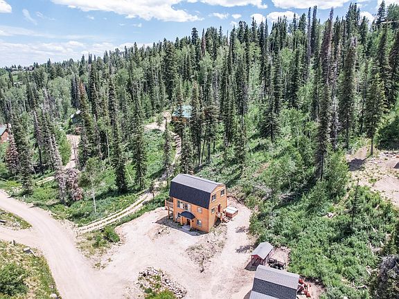 2nd image of 1661 W Alexander Canyon Rd