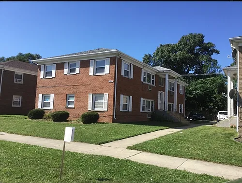 15024 Dorchester Ave #1E Photo 1 15024 Dorchester Ave #1E Photo 1