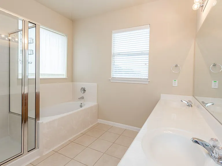 14714 Salamanca Ct — Photo 16