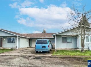 215 S 10th St, Lebanon, OR 97355