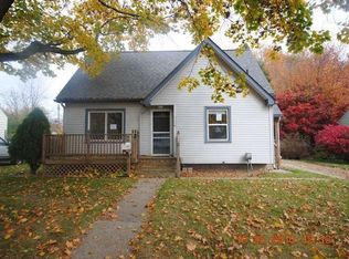505 Herrick Park Dr, Tecumseh, MI 49286